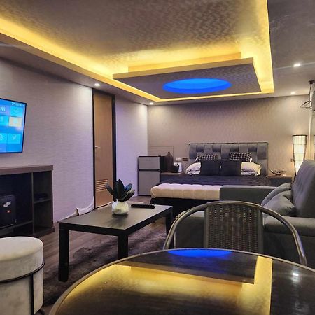 Avana Hills Boracay Liltime Deluxe Suite Balabag  Exteriör bild