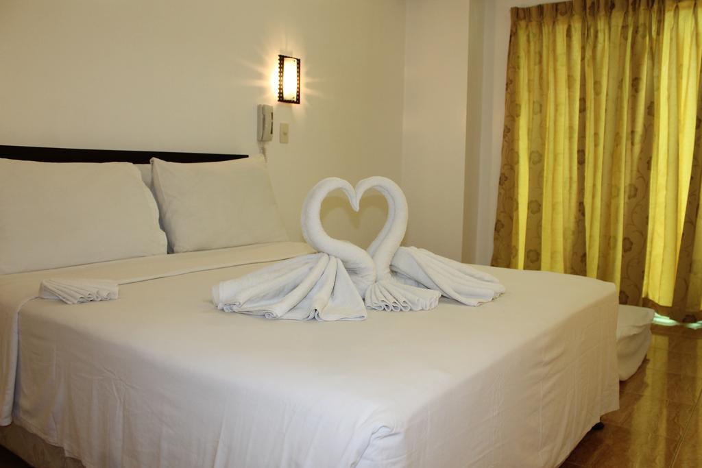 Avana Hills Boracay Liltime Deluxe Suite Balabag  Exteriör bild